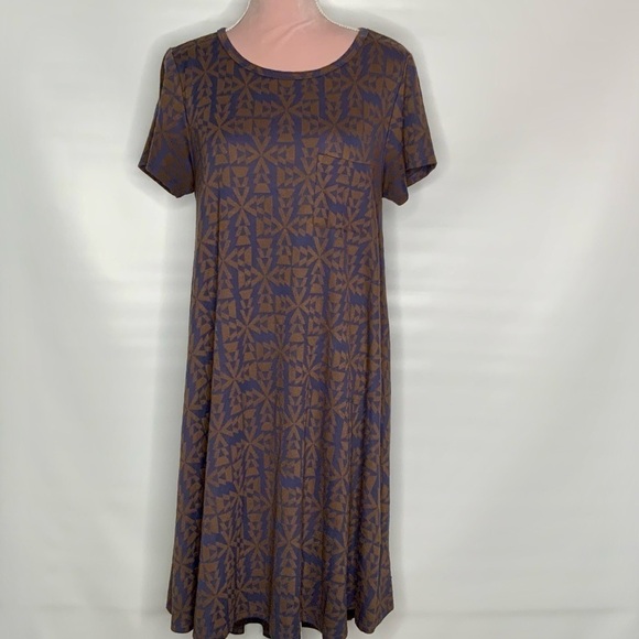 lularoe casual short-sleeved dress. - Picture 2 of 12
